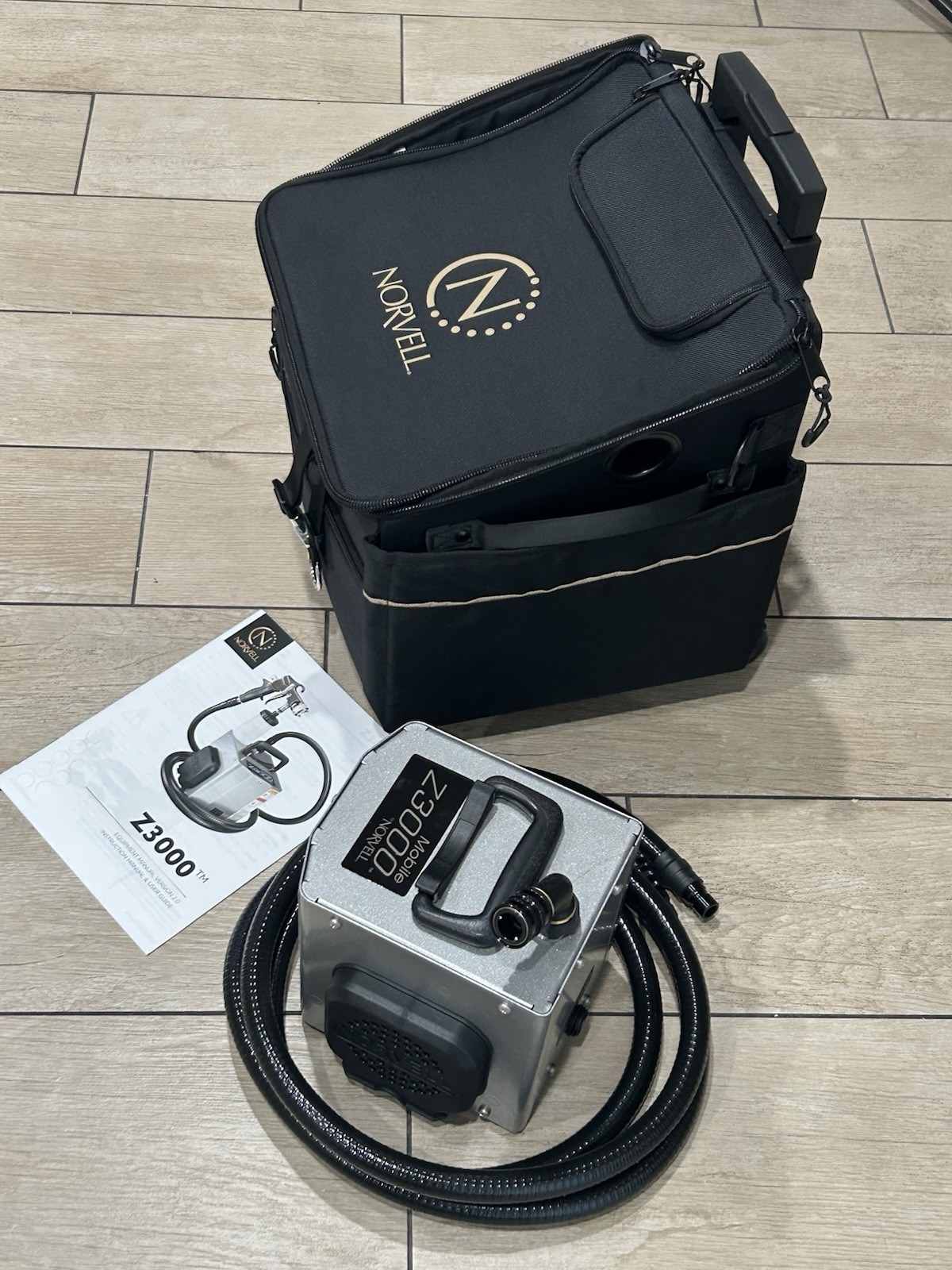 Norvell Mobile Z3000 HVLP Spray Tan Machine Kit with Gun, Cup & Travel Bag