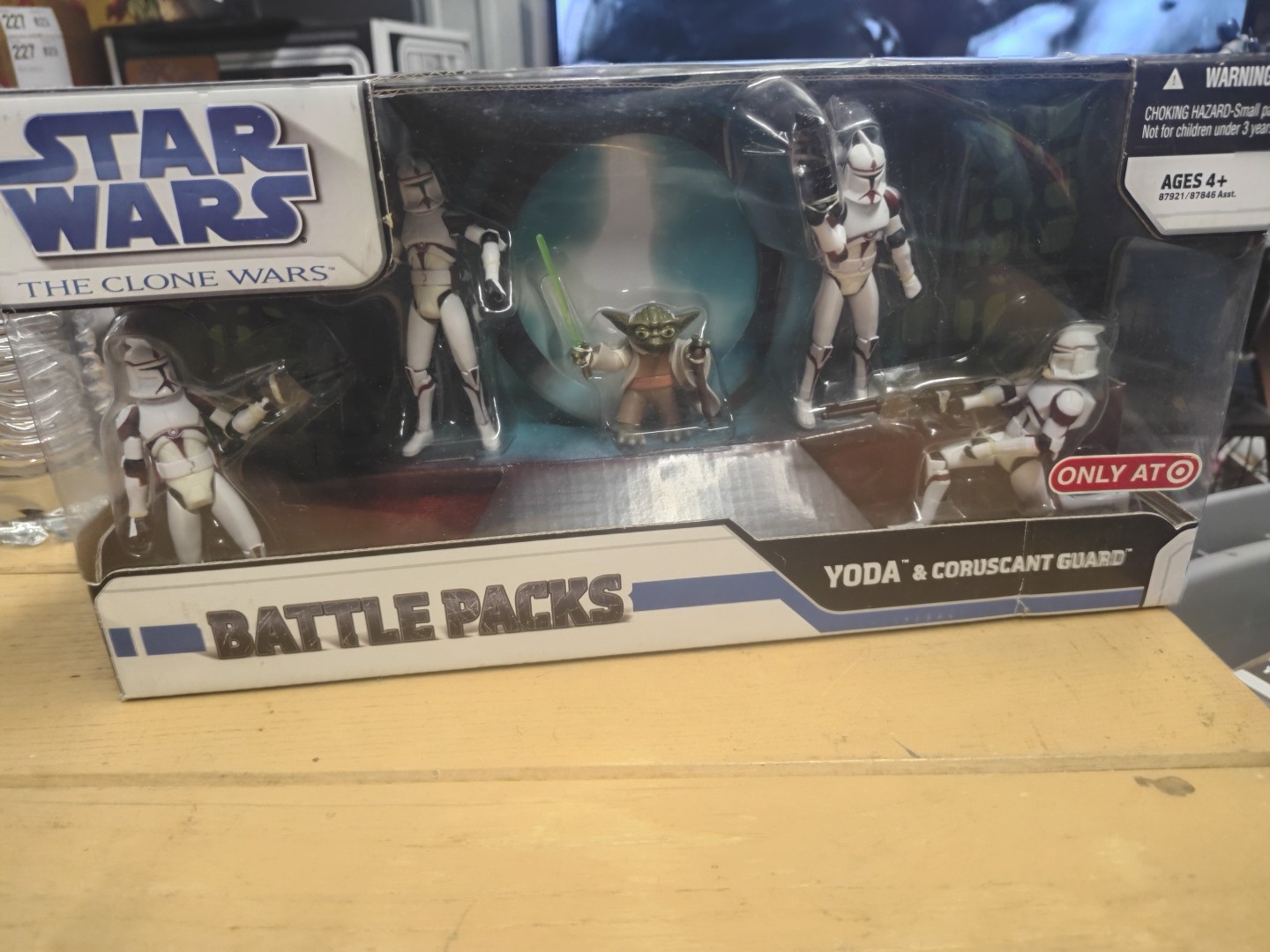 Starwars  Battel Packs Yoda V Coruscant Guard