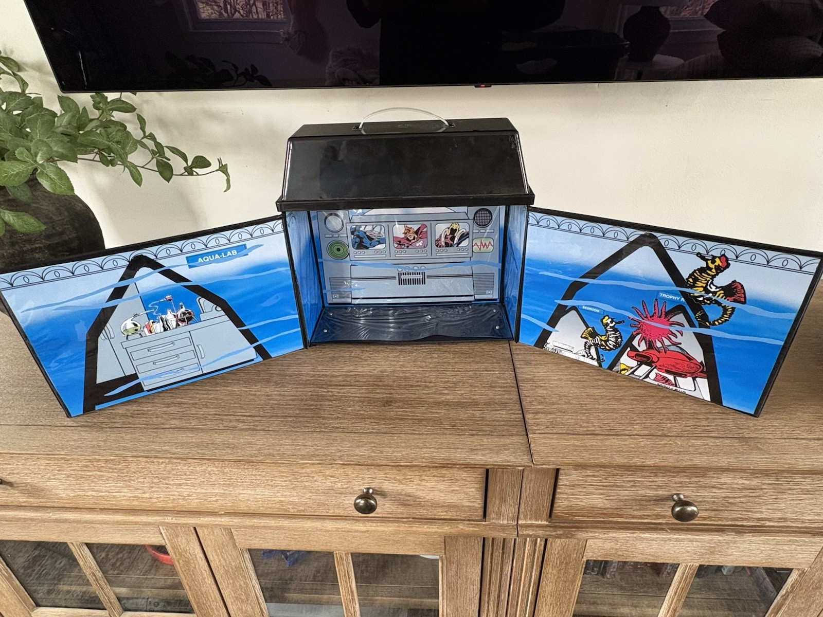 Rare 13th Dimension Aquaman Aquacave Mego Playset Case Action Figures DC Comics