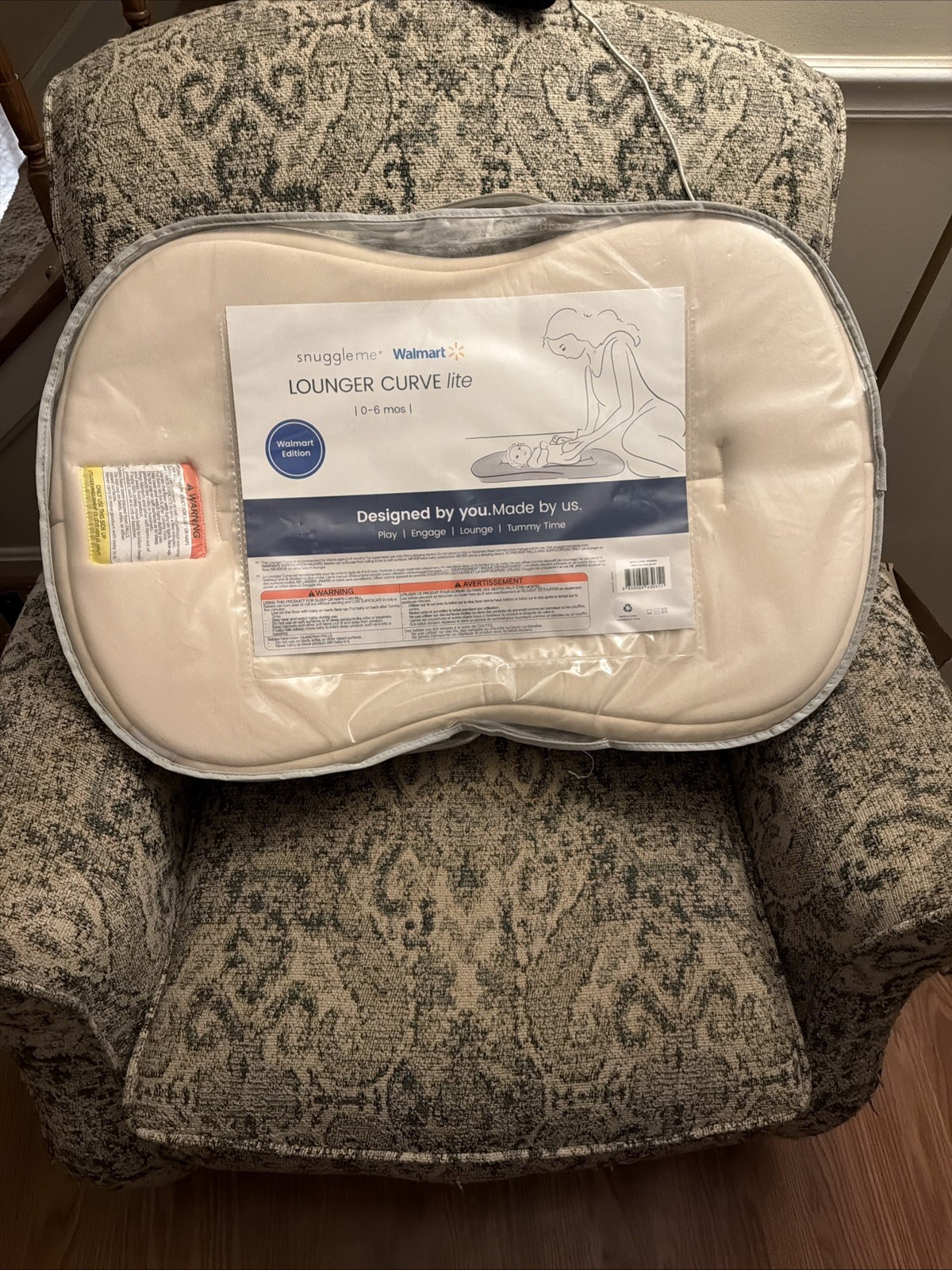 BRAND NEW - Snuggle me Lounger Curve lite 0-6 Months Walmart Edition - Sand