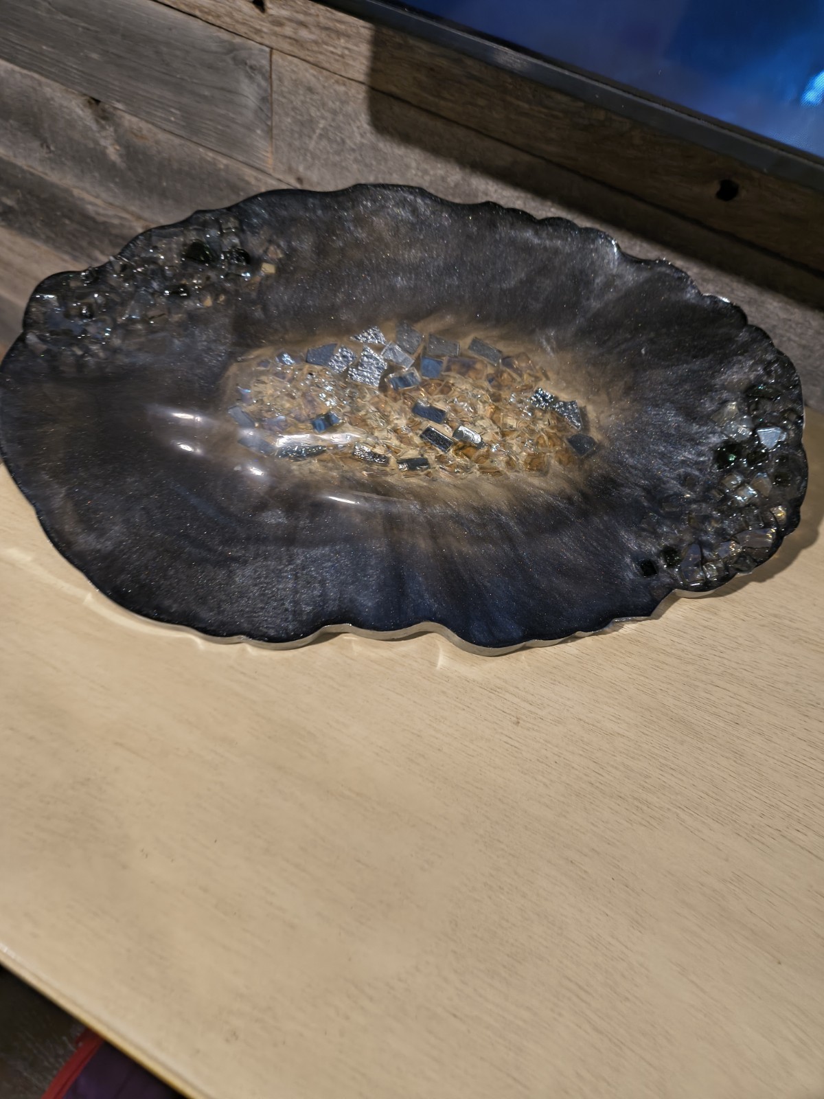 Mosaic Resin Elegant Dish - Gray Colors