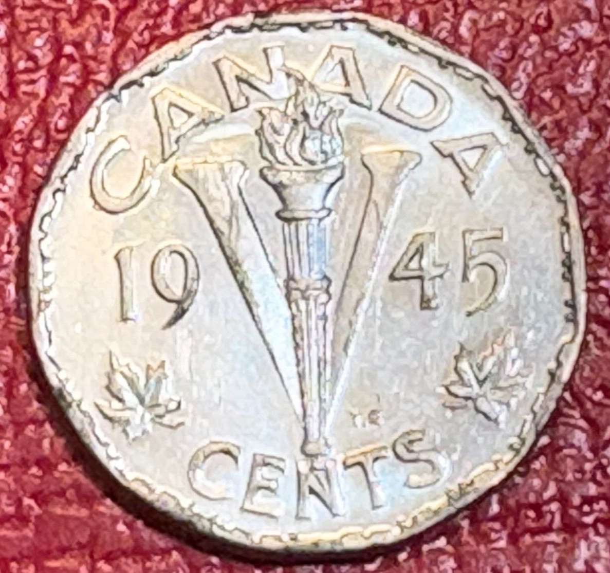 HIGH GRADE   AU DETAILS VICTORY 1945 CANADIAN CANADA 5 CENTS-MAR125