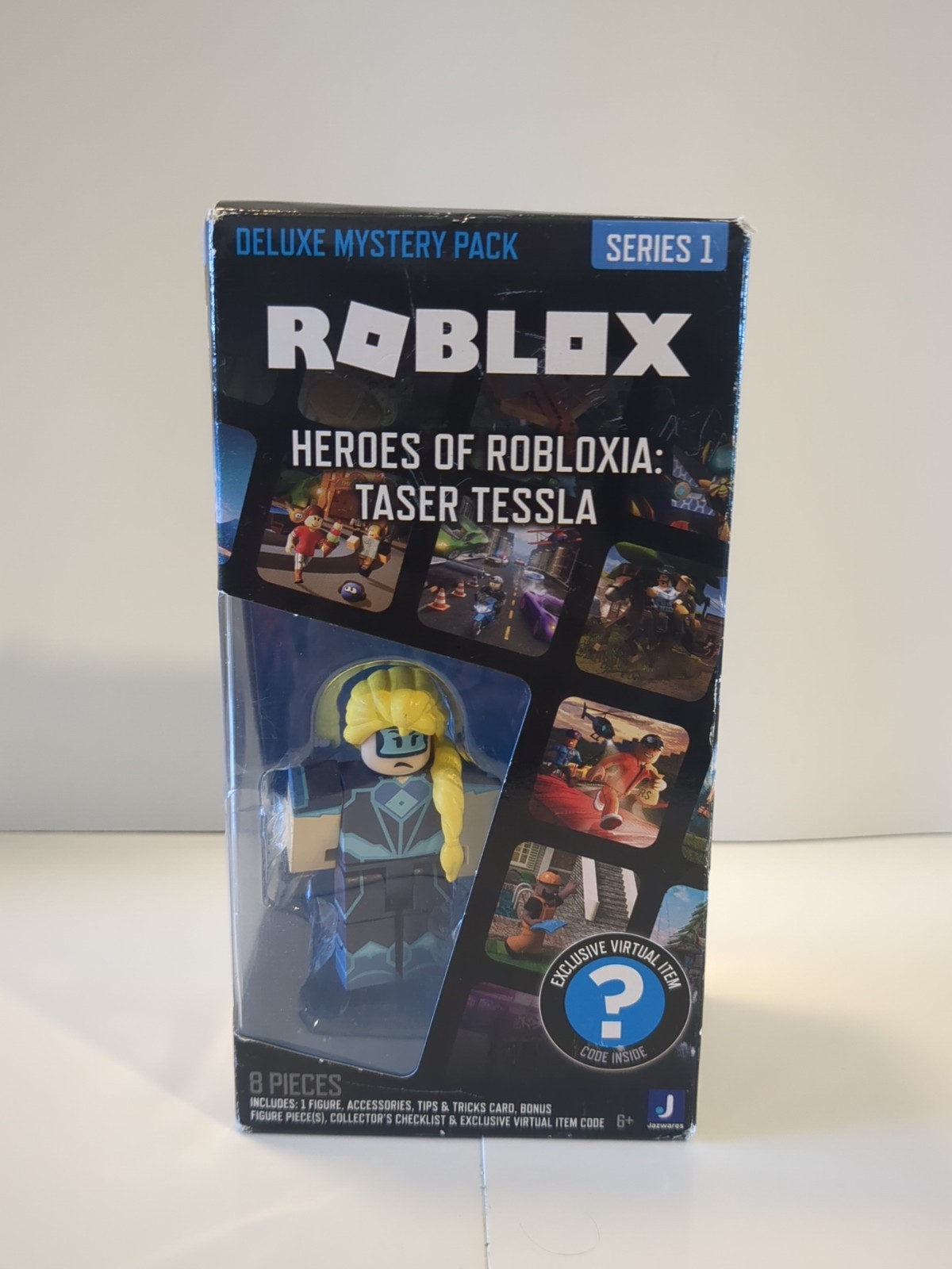 Roblox Deluxe Mystery Pack Heroes of Robloxia Taser Tessla w/ Virtual Item Code