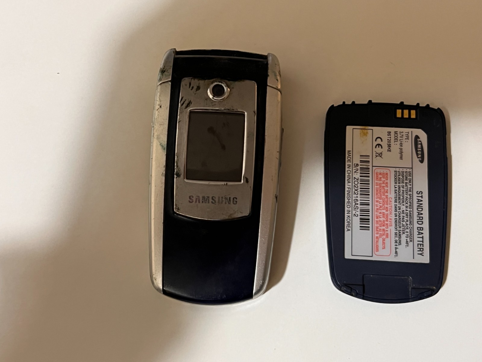 Samsung SGH-E700 Silver – Vintage cell phone