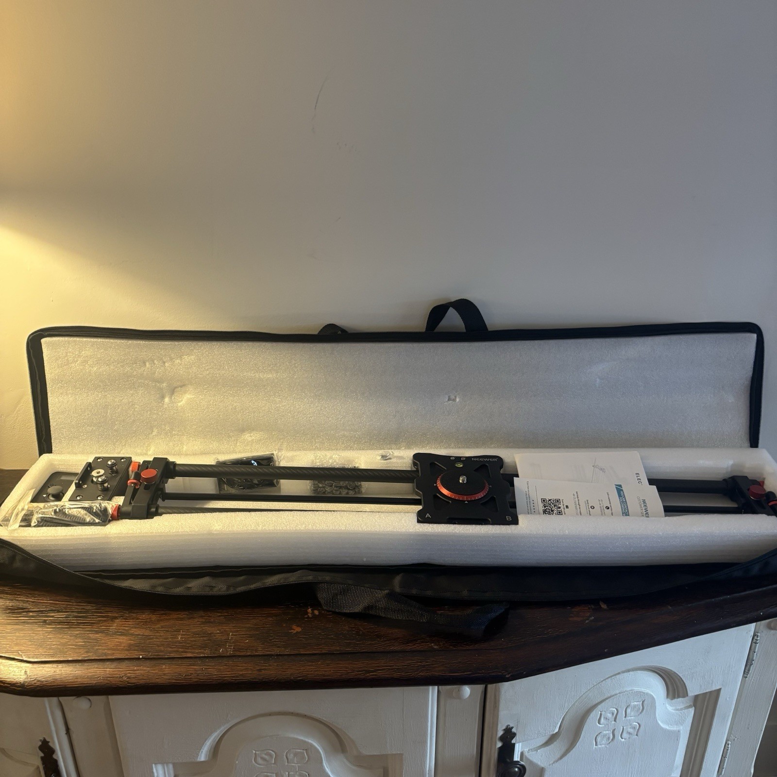 NEEWER 31.5"/80cm Motorized Camera Slider Dolly Carbon Fiber App Control w/ Case