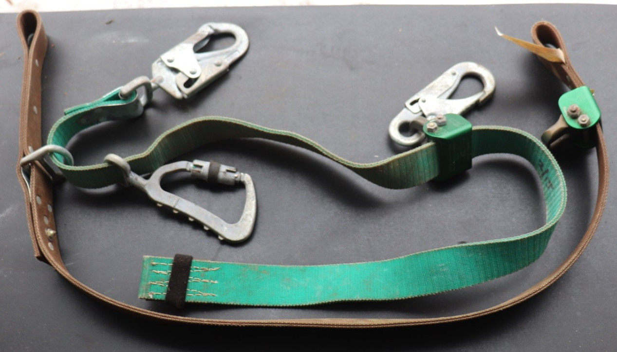 Buckingham 488W2Q3 super squeeze belt preowned / used