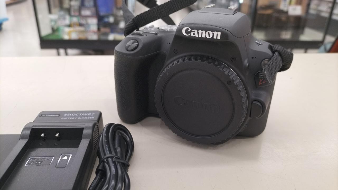 Canon EOS Kiss X9 DSLR Camera Kit EF-S18-55 IS STM Lens 24.2MP Used From Japan