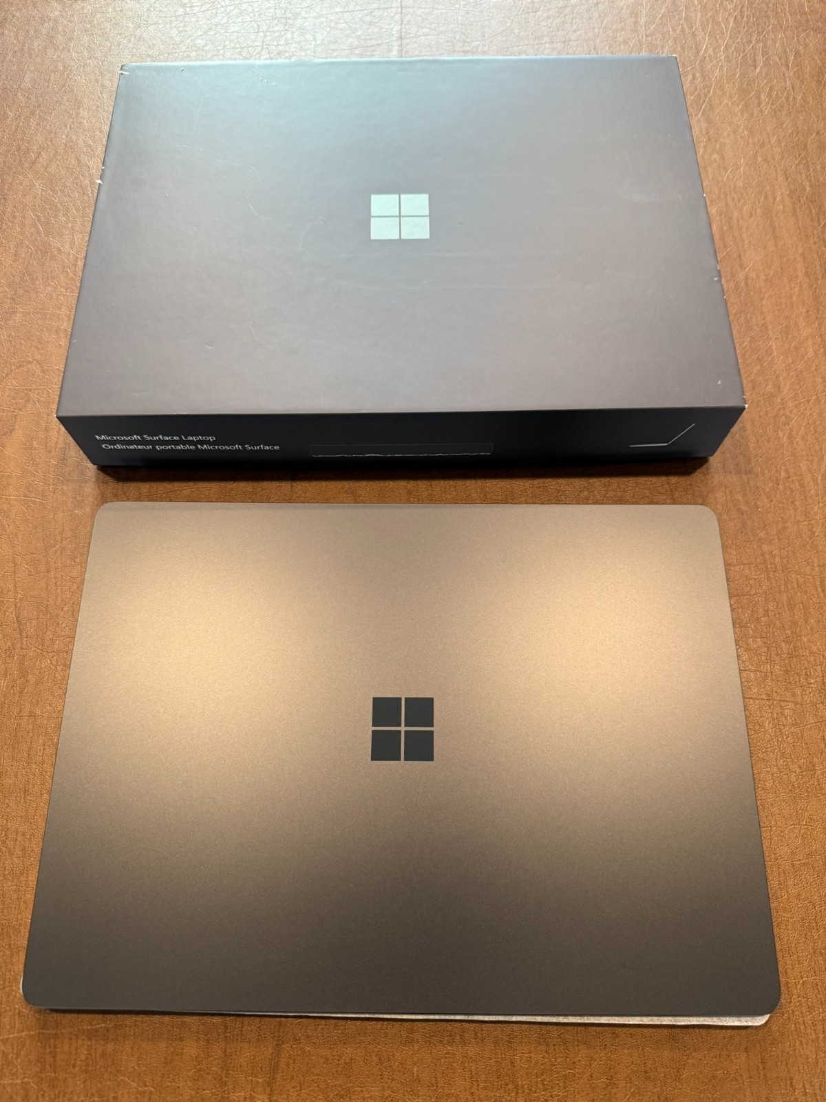 Microsoft Surface Laptop 15” Model 2037 Snapdragon X Elite Touchscreen w/ Box