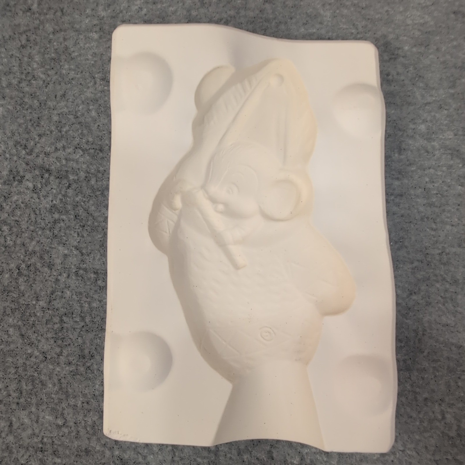 Albertas Molds Inc 1980 A233 Ceramic Casting Mold Christmas Mouse Santa Hat