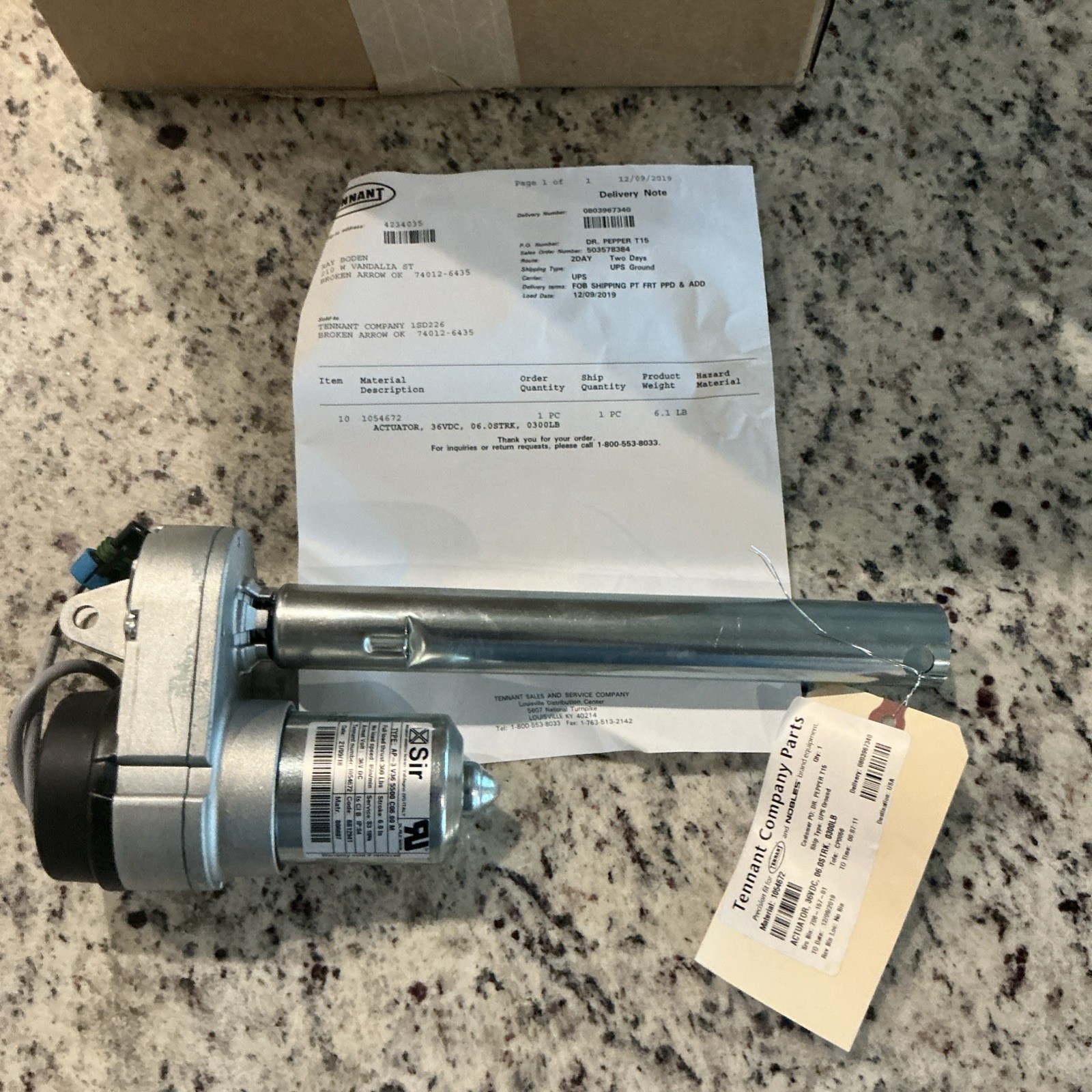 Tennant 1054672 ACTUATOR 36V DC 5500 300LB Tennant