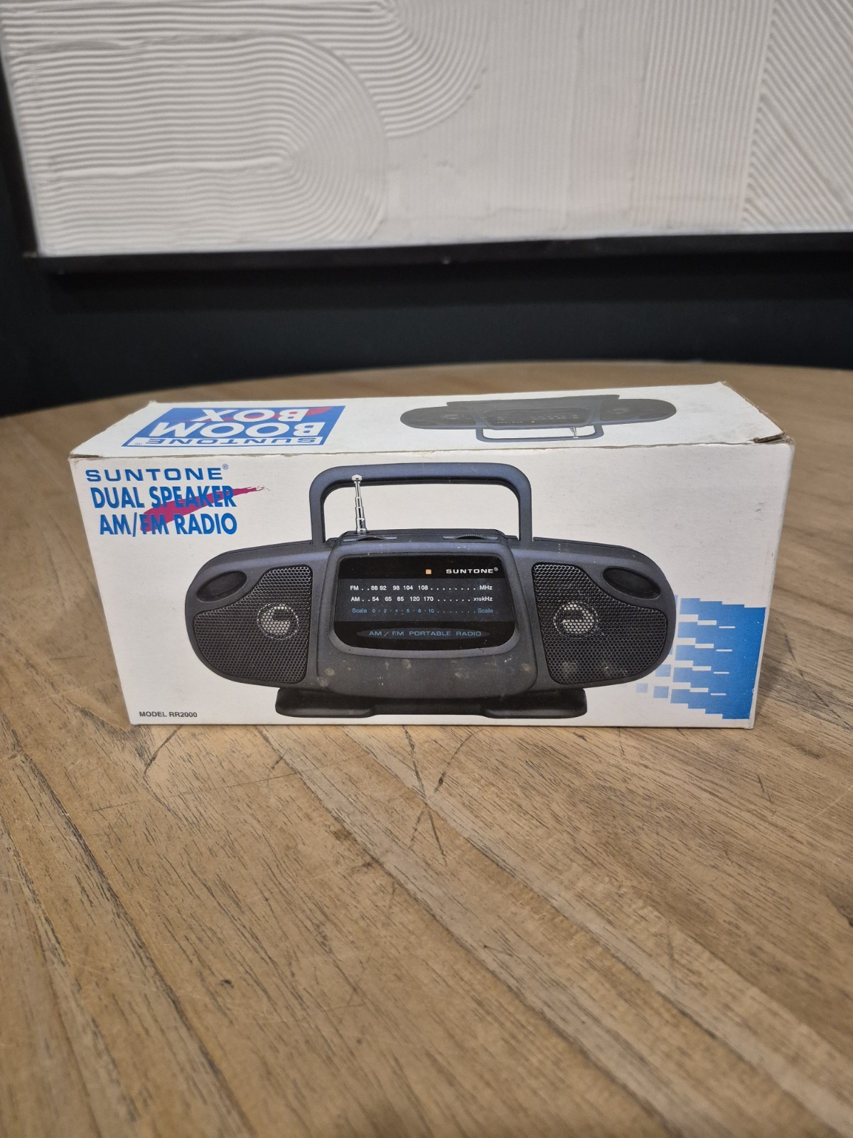 Vintage Suntone AM/FM Mini Boom Box Stereo Model RR2000 Open Box