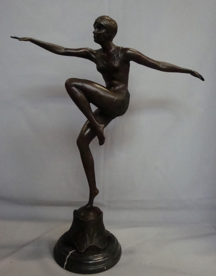 Statue Sculpture Art Deco Style Art Nouveau Style Bronze