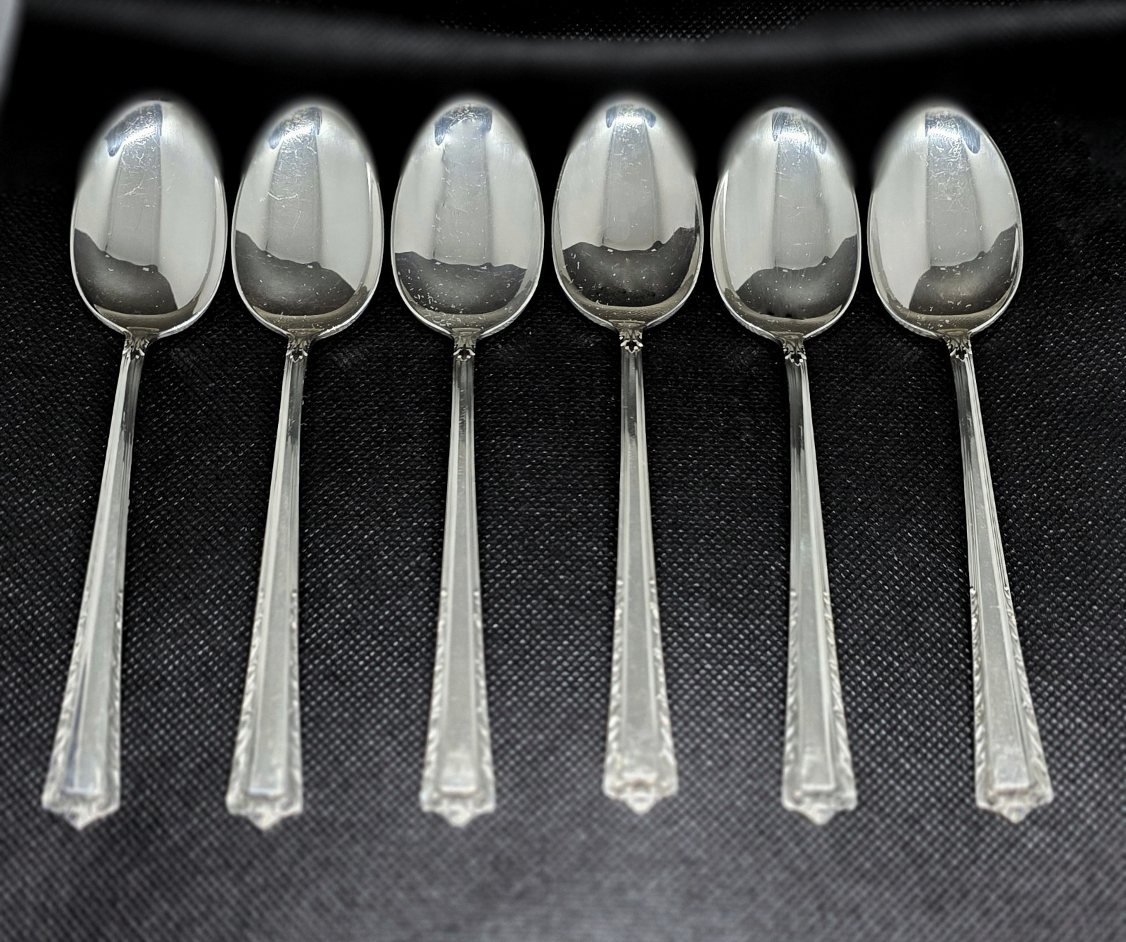 6 Sterling Silver  Spoons Total 183 Grams 