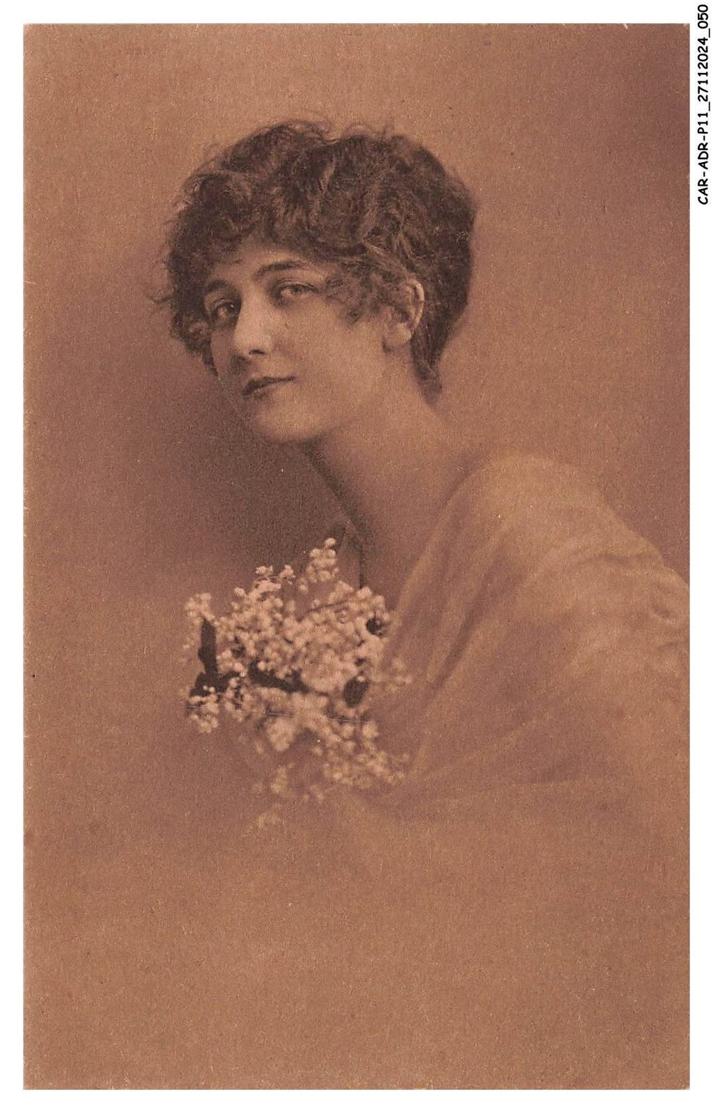 CAR-ADRP11-0544-WOMEN - Portrait Of A Woman With Flowers