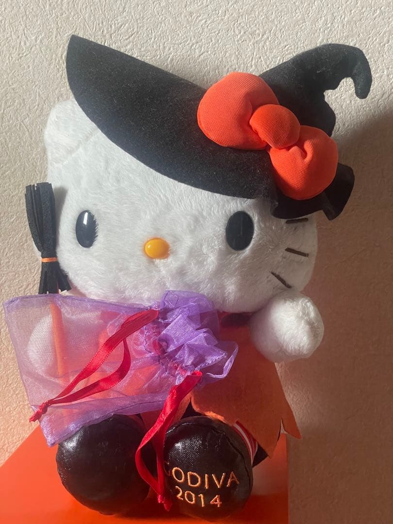 Sanrio Hello Kitty Godiva 2014 Collaboration Plush
