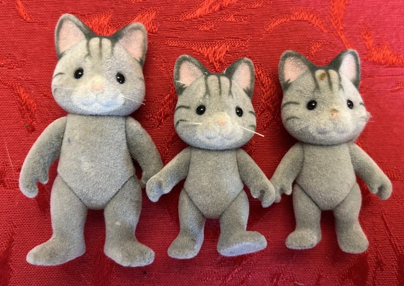 Sylvanian Families Calico Critters Fisher Cat Lot Of 3 Gray With Stripes