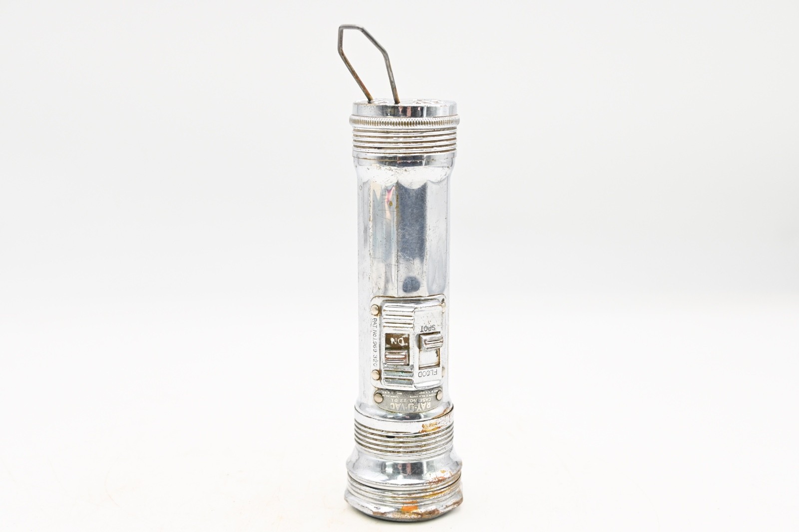 Vintage Ray-O-Vac USA Flashlight Chrome Plated Made in USA 6.75"L x 2" No 22 DL