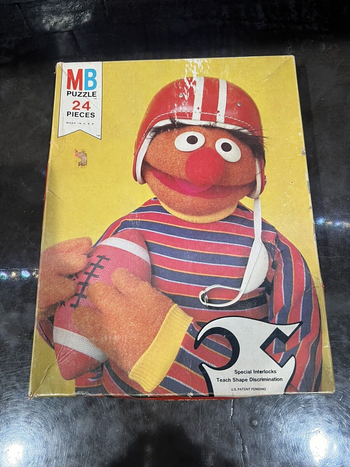Milton Bradley Sesame Street Ernie Football Puzzle 24 Pc 1977 Vintage Complete