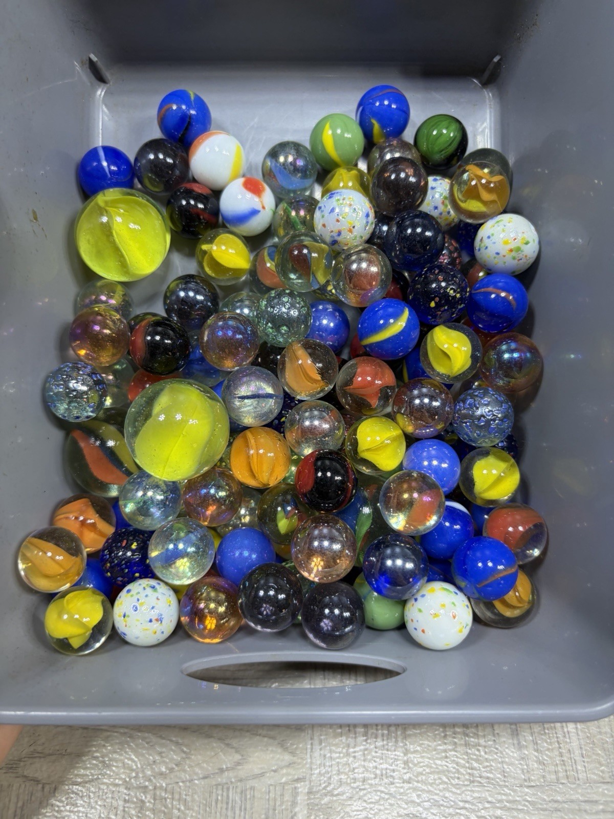 Lot Of 118 Vintage Glass Marbles Shooters + Smalls Cats Eye Blue Yellow Red