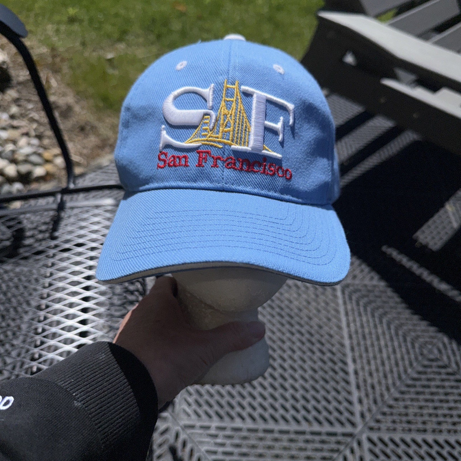 San Francisco SF in White Red Golden Gate Bridge Light Blue Hat Cap 20% Wool EUC