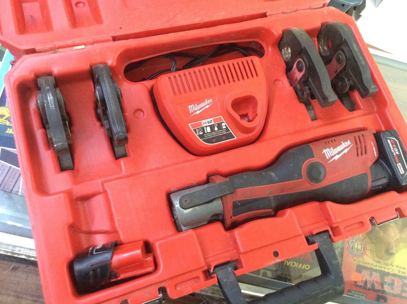 Milwaukee 2473-22 M12 Lithium-Ion Force Logic Press Tool Kit w/ 4 Jaws in case