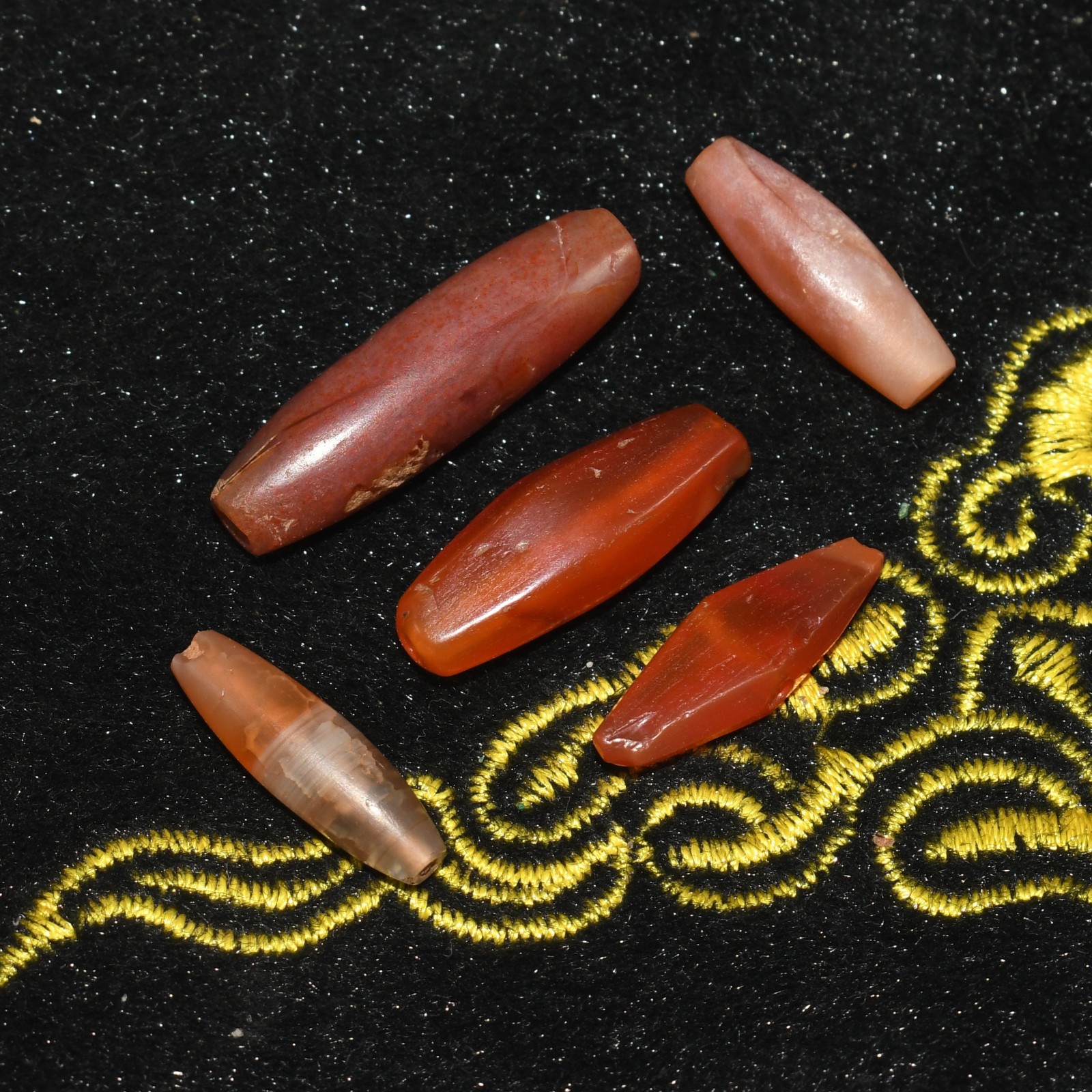 5 Ancient Central Asian Carnelian Stone Beads in good Condition