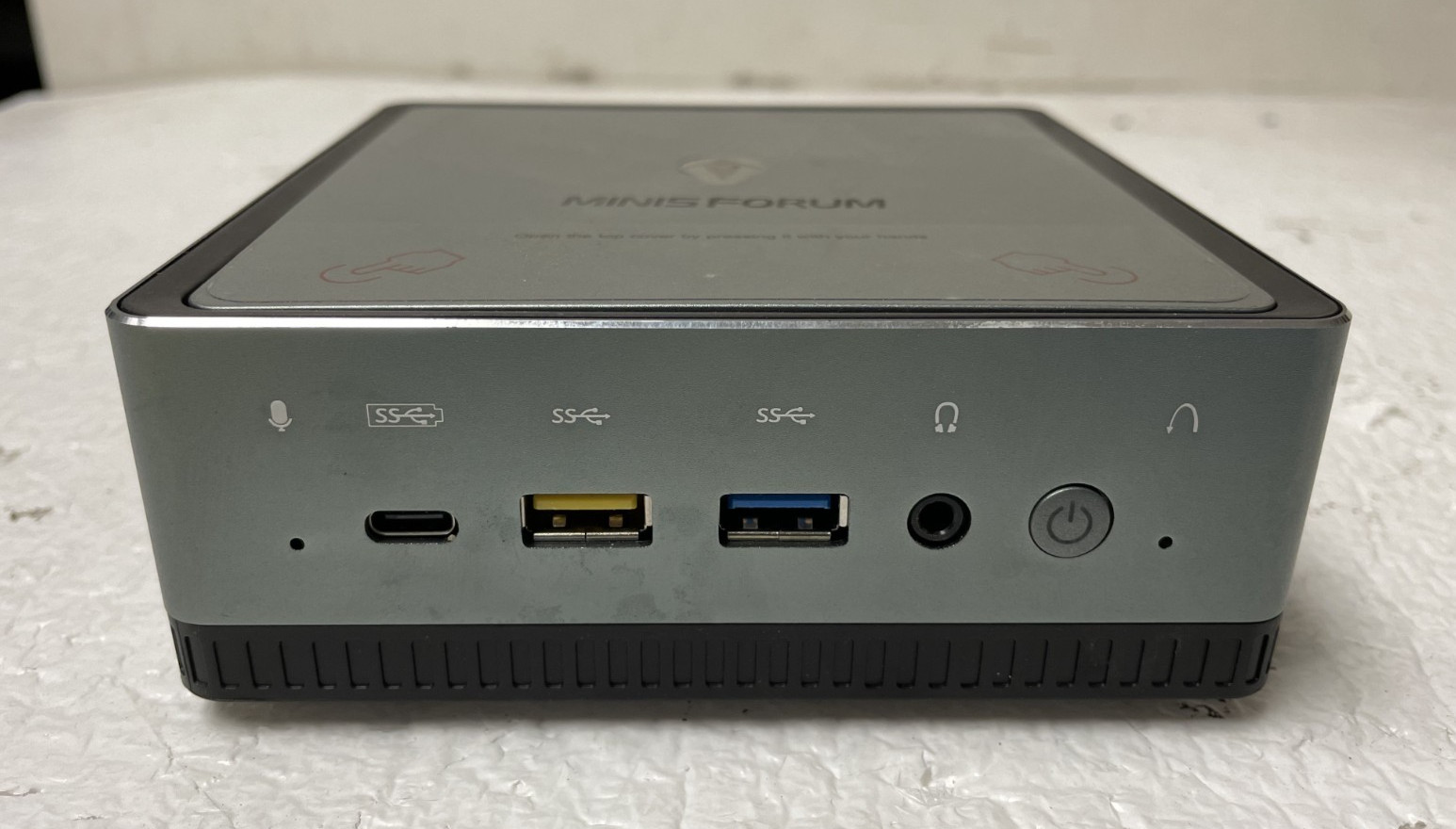 Minisforum Mini PC UM250 AMD Ryzen 5 Pro 2500U @2.00GHz 16GB RAM 256GB SSD