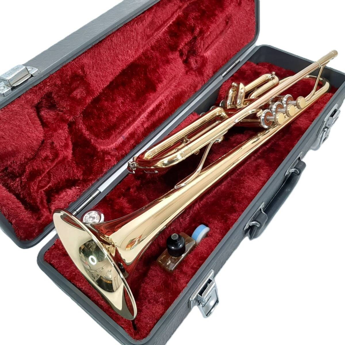 [Good condition] YAMAHA Trumpet YTR-235 with mouthpiece and hard case