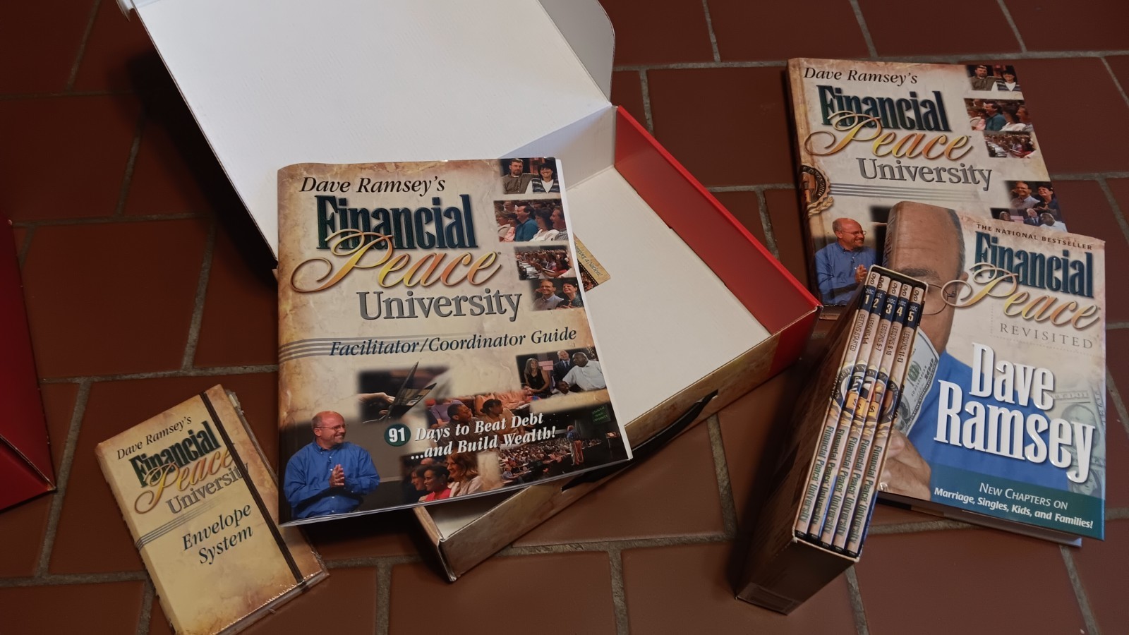 Dave Ramsey Financial Peace University box kit, DVD's & book set & facilitator 