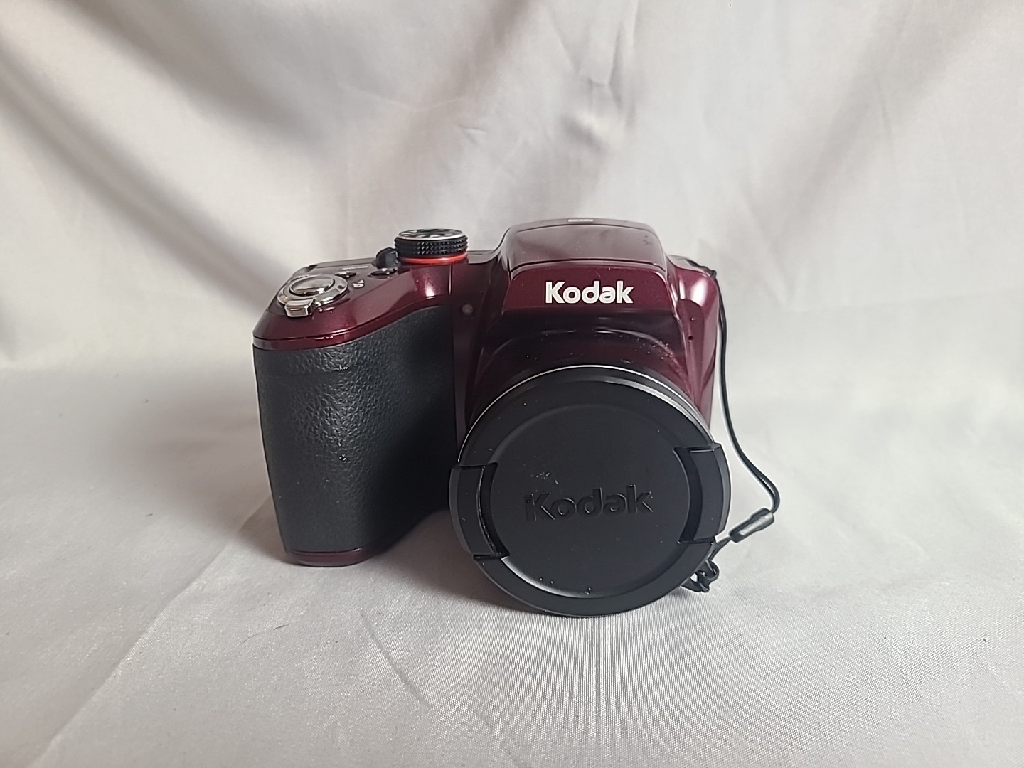 Kodak EasyShare Z5120 16MP Digital Camera Maroon  Wide Angle Optical - Works!