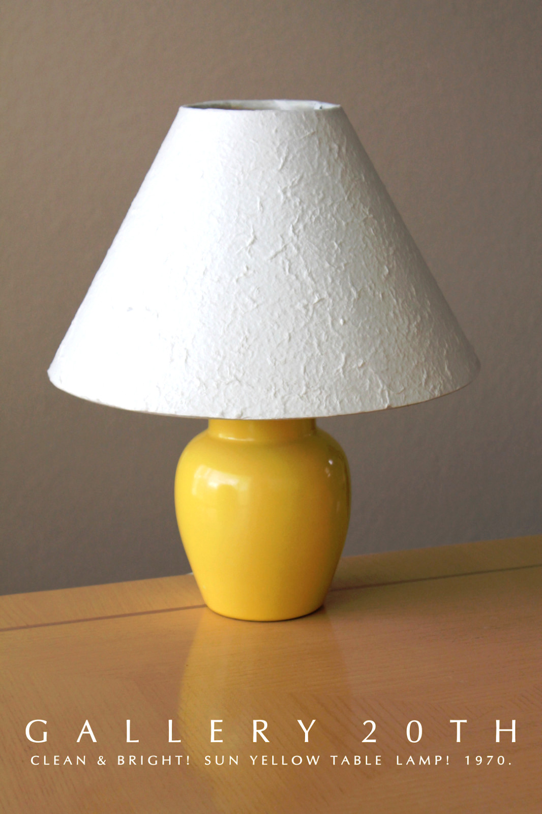 LOOKING GOOD! MID CENTURY SUN YELLOW TABLE LAMP! ACCENT PANTON 70's MCM VTG 60'S