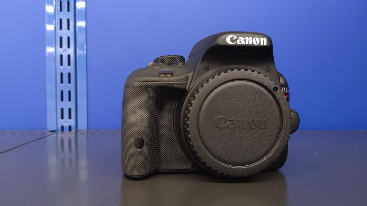 Canon EOS Kiss X7 DSLR Camera Lens Kit 18-55mm F3.5-5.6 IS STM Used From Japan