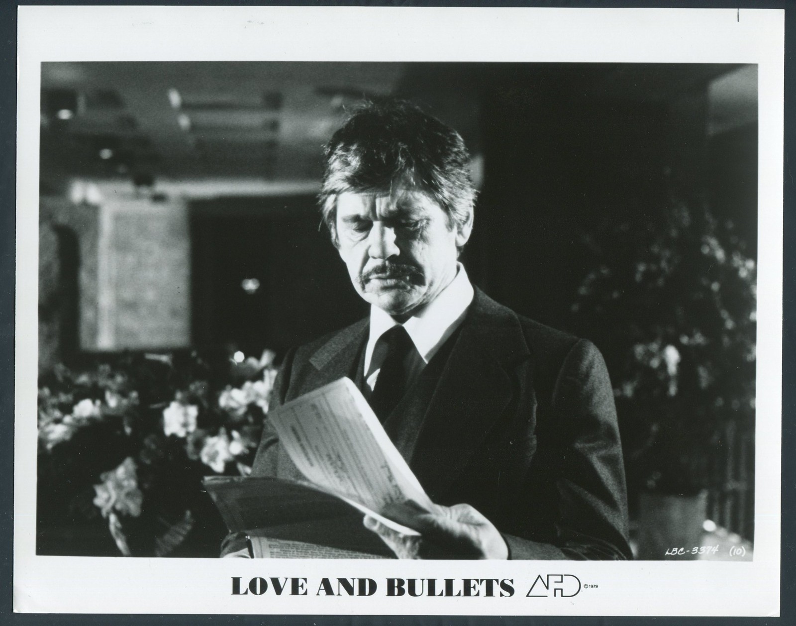CHARLES BRONSON in Love And Bullets '79 READING