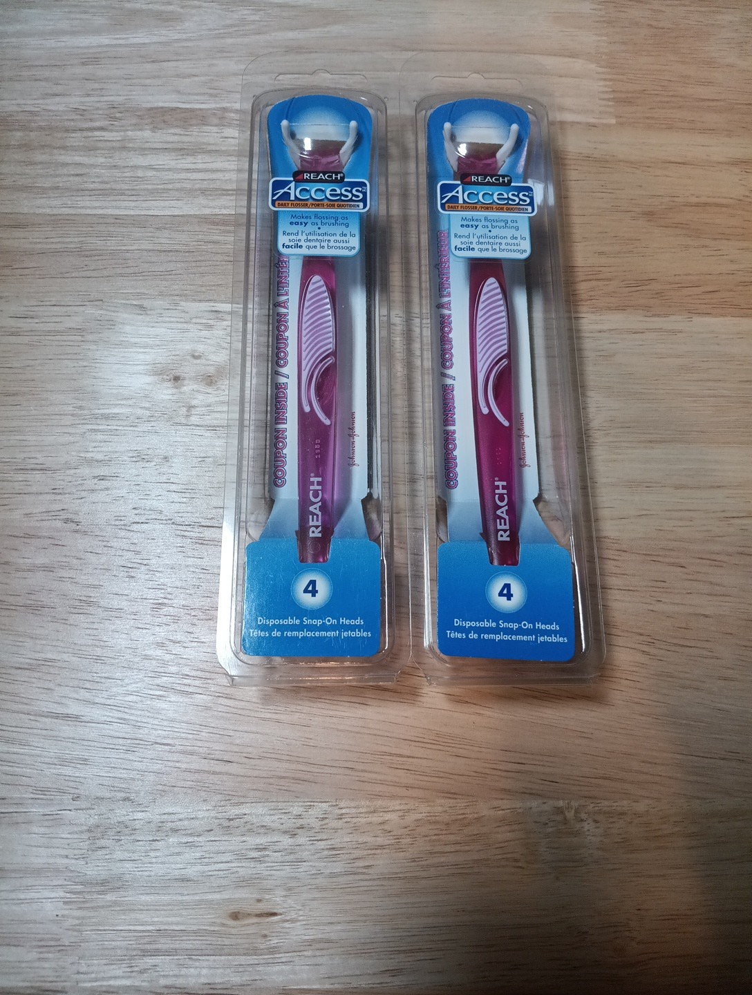 2 Reach Access Daily Flosser Pink Handle 4 Disposable Snap-On Heads New 