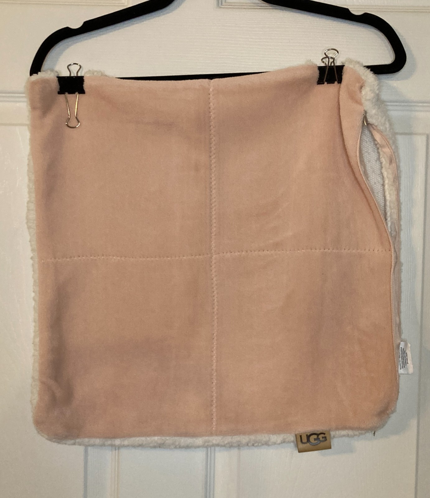 UGG Pink and White Sherpa Pillow Case/Cover - 17" x 17" - Very Soft!