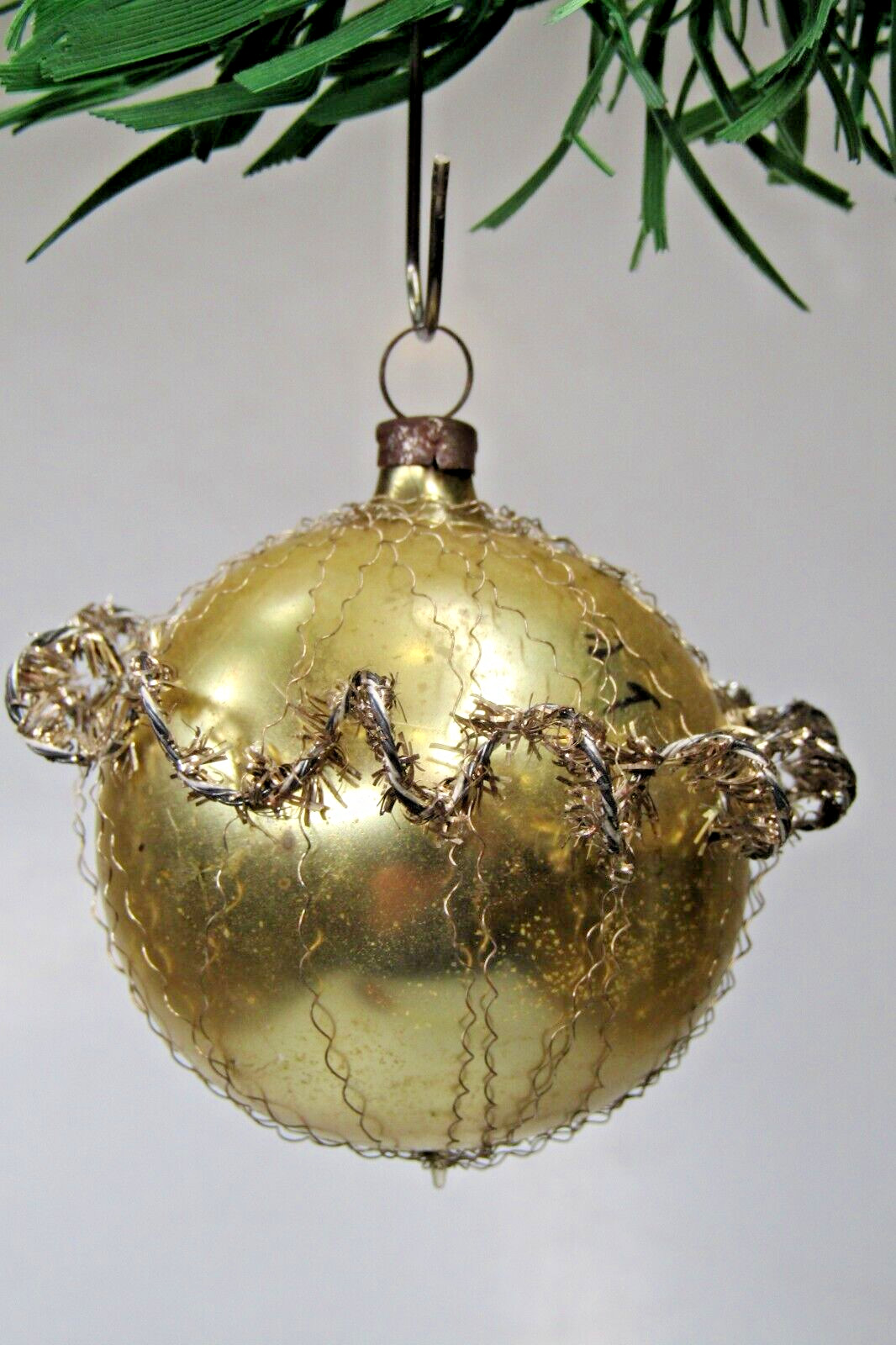 Vintage Blown Glass Krinkle Wire Gold BALL Christmas Ornament Germany