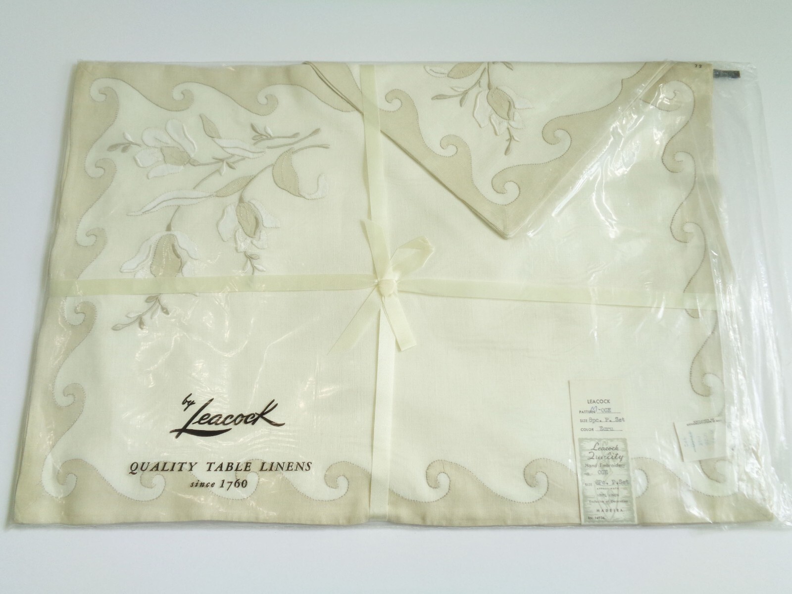 Vtg Madeira Hand Embroidered Placemats Leacock 8 pc Linen Ecru Wave Border NIP