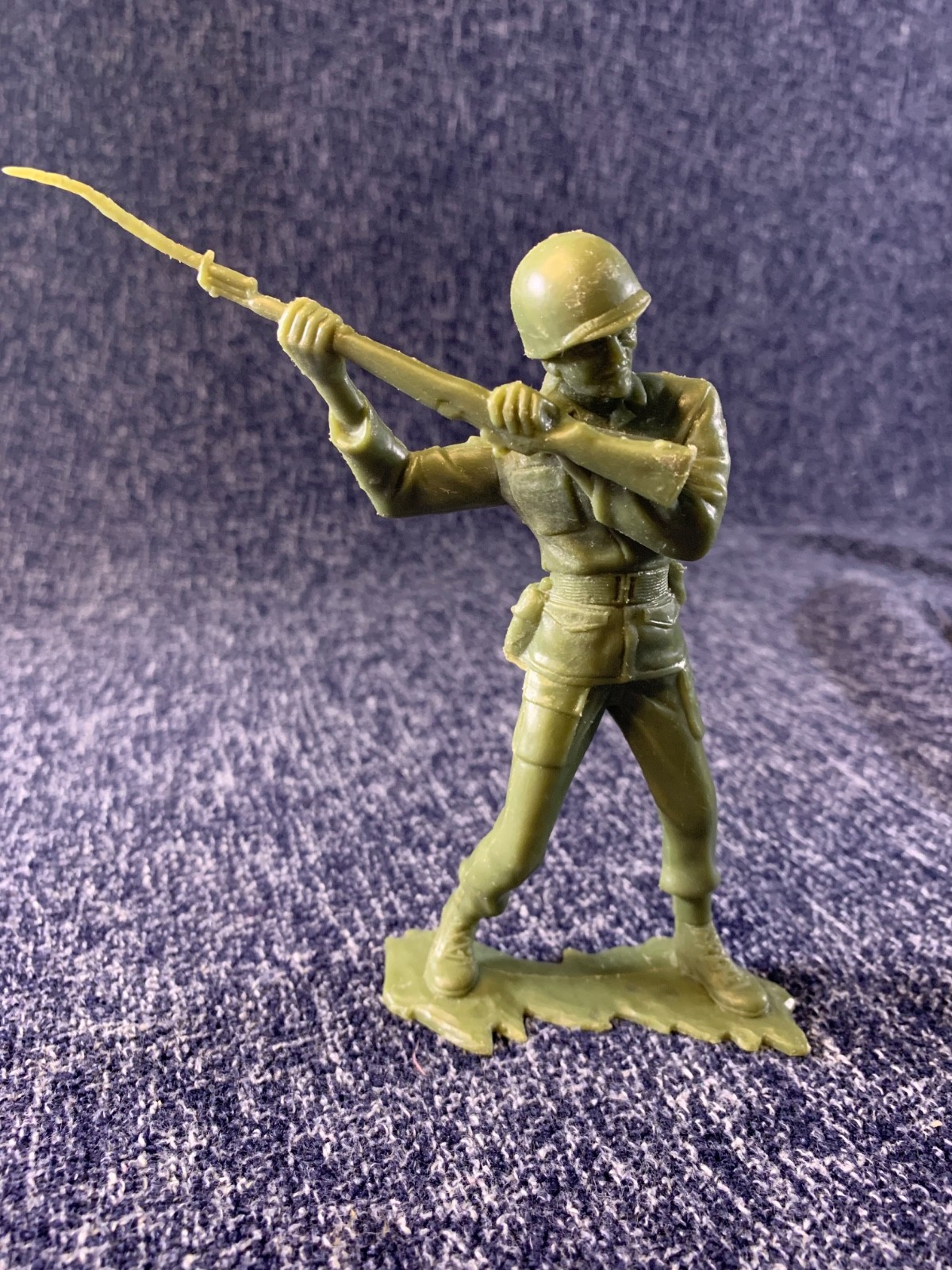 VTG Authentic Louis Marx U.S. Army Infantry WWII Rifleman ORIGINAL from 1963