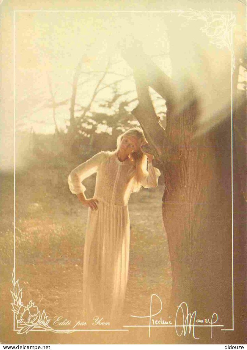 Postcard - women - Frédéric Maury - Collections Regards - CPM - see scans