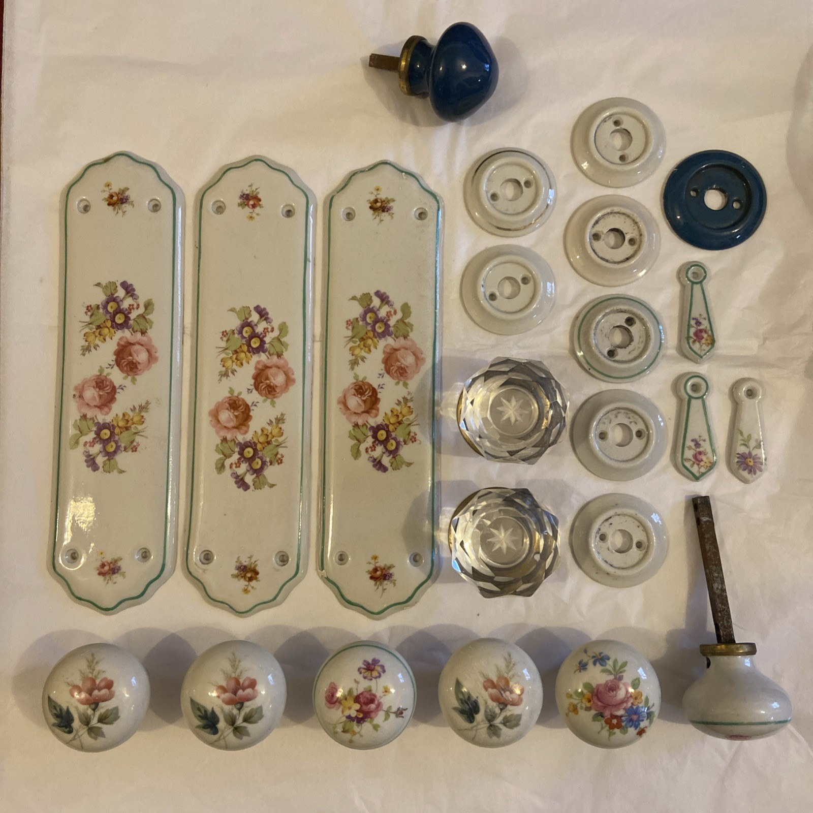 Job Lot of Vintage Ceramic and Cellulose Door Handles Knobs Plates Etc