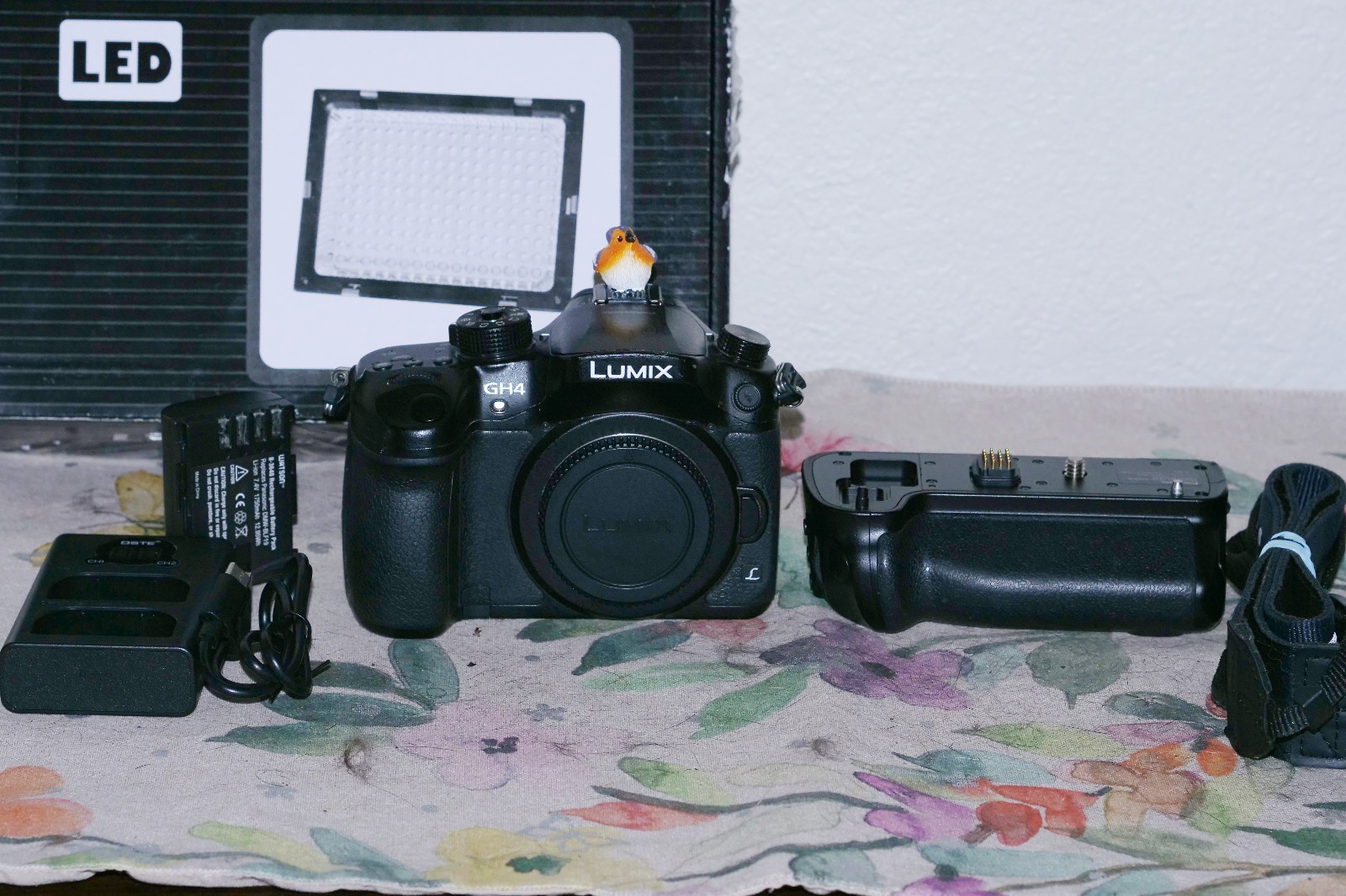 Panasonic Lumix DMC-GH4 Digital Camera - Black (Body Only)