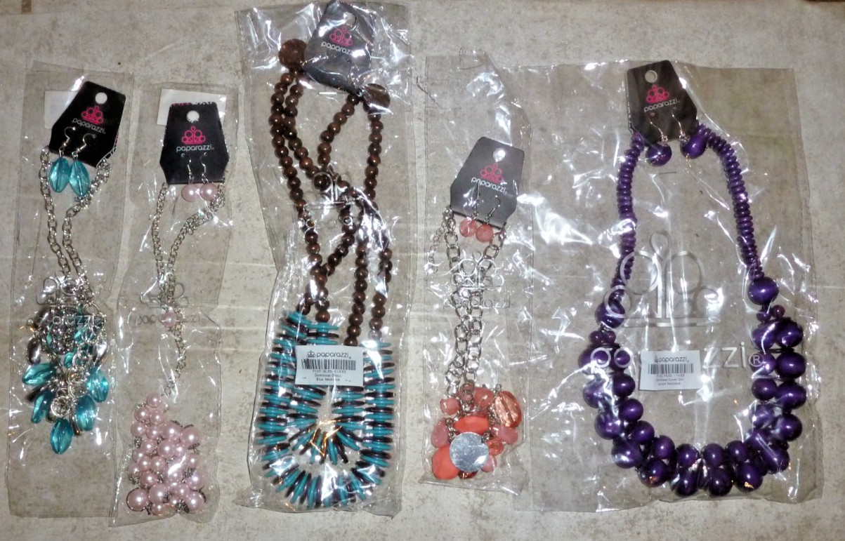 Paparazzi Fashion Jewelry Mixed Lot 5pc Necklaces Women (8) ****