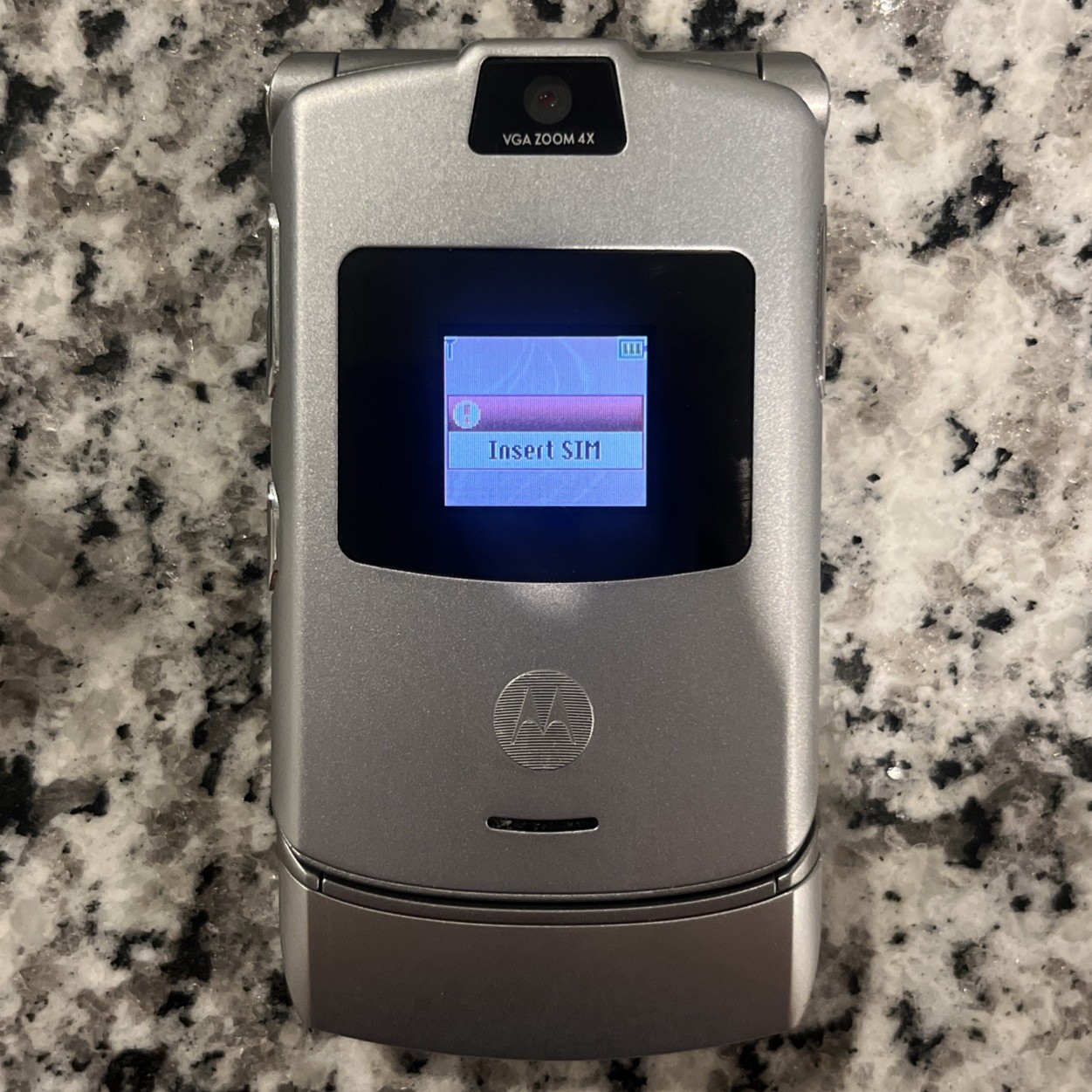 Motorola RAZR V3 Silver Tested Very Rare Cellular Flip Phone~Charger/Battery Y2K
