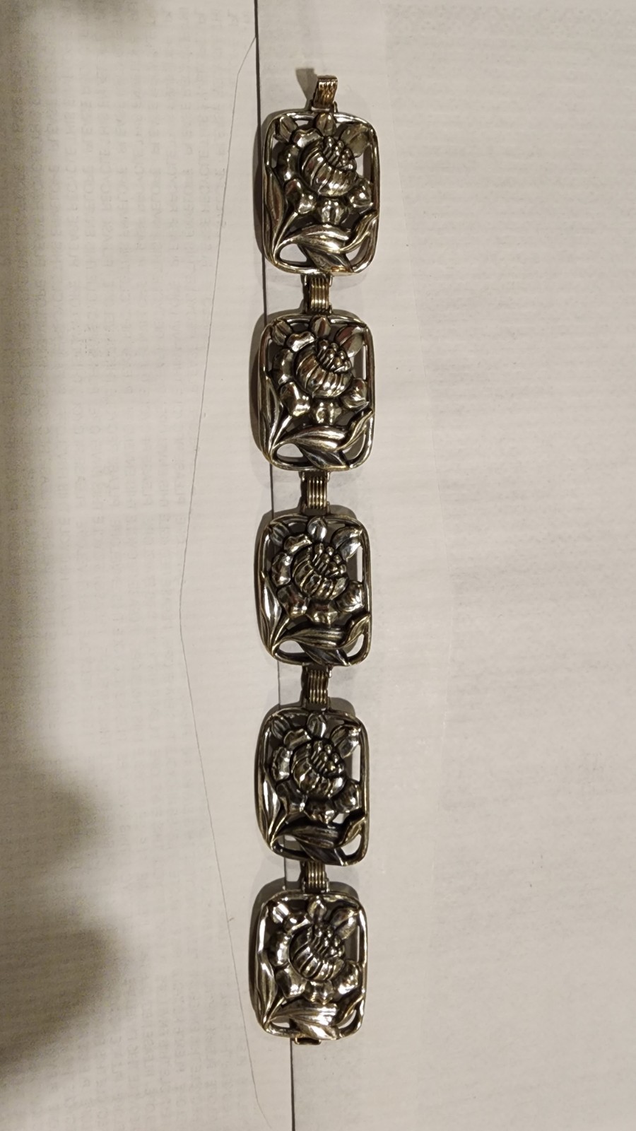 Mexican Ethnic Style Silver Link Bracelet Floral Embossed Design 7in Unisex