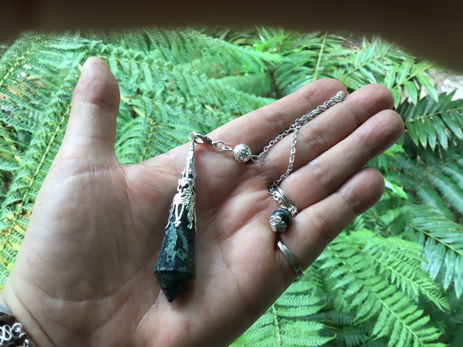 KAMBABA JASPER PENDULUM - SILVER CHAIN  - DIVINATION - SCRYING  7cm length