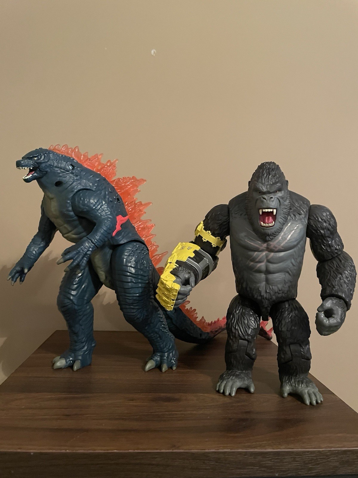 Playmates Lot Godzilla Evolved Kong Figure Godzilla x Kong The New Empire 12”
