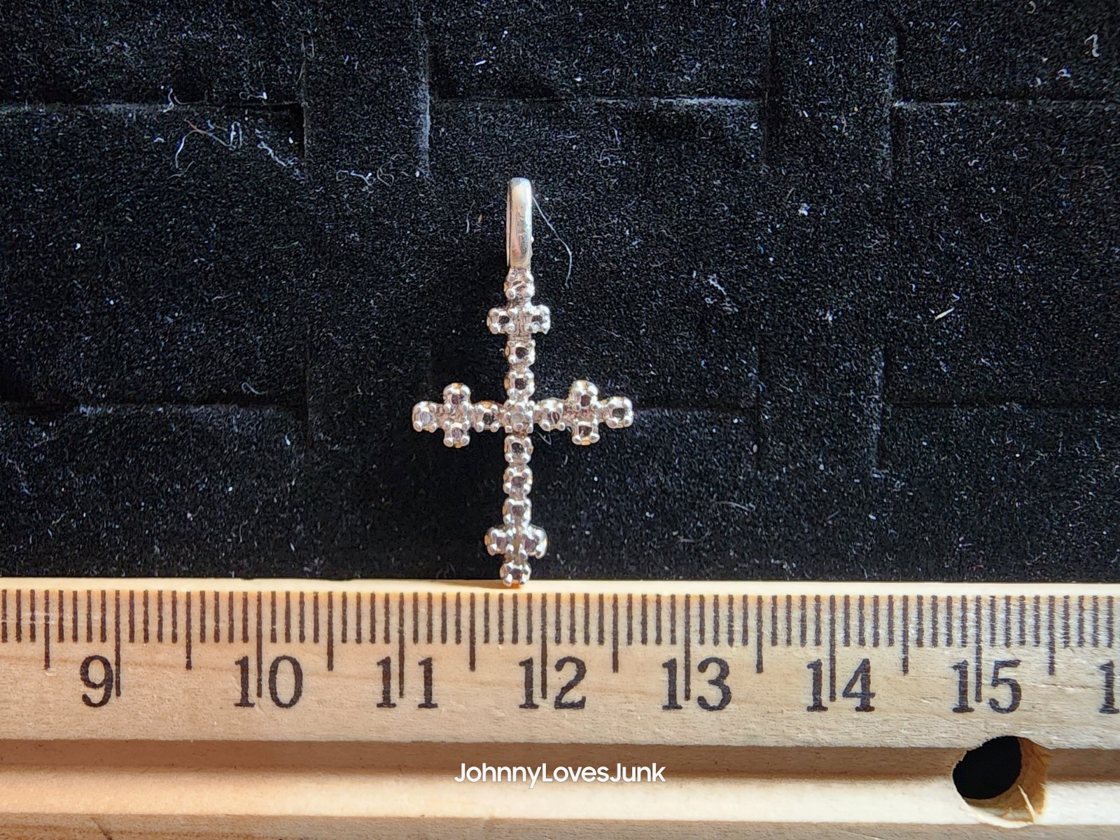 Vintage Sterling Silver/Diamond Cross/Crucifix Necklace Pendant 925