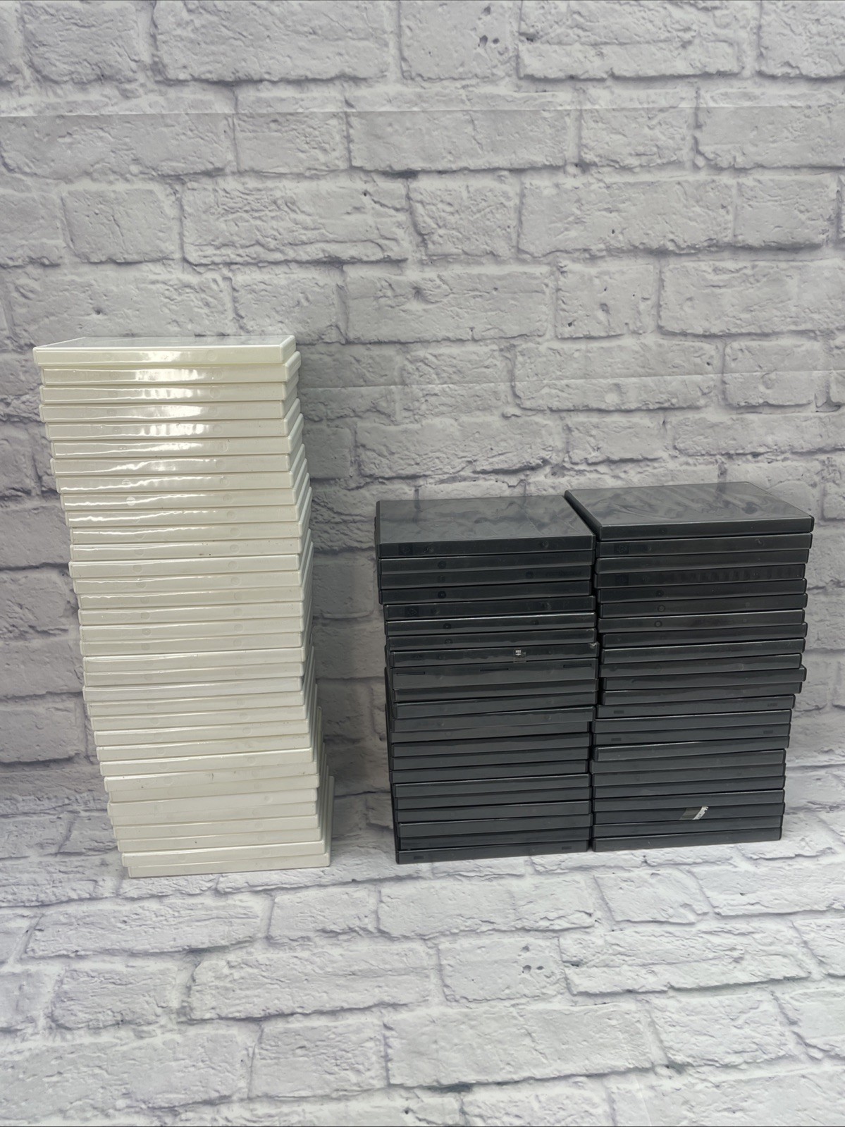 LOT OF 79 Black/White DVD Cases Standard 14mm Single Disc