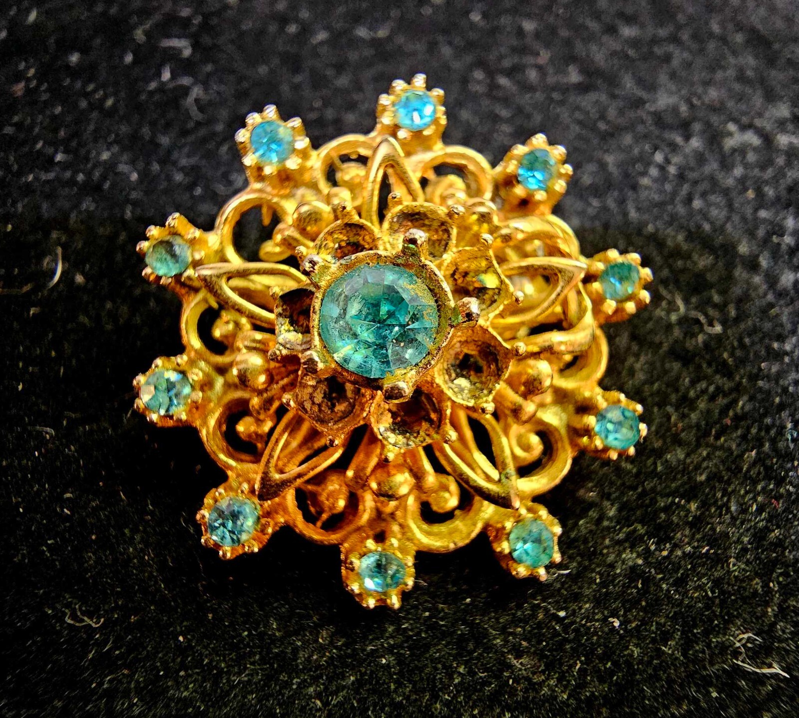Signed Coro goldtone brooch Pin floral Flower Layered w Blue Stones-S65- READ