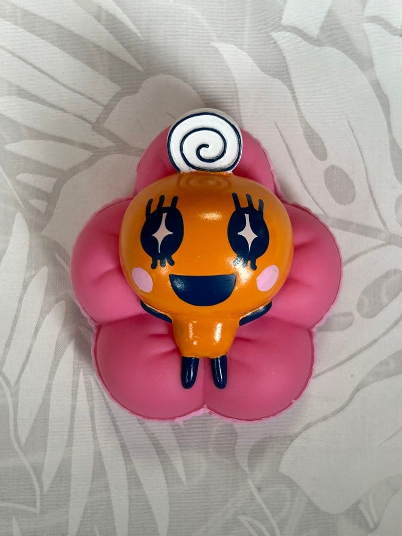 Memetchi Tamagotchi Piggy Bank Coin Case Flower Soft Vinyl Rare Used